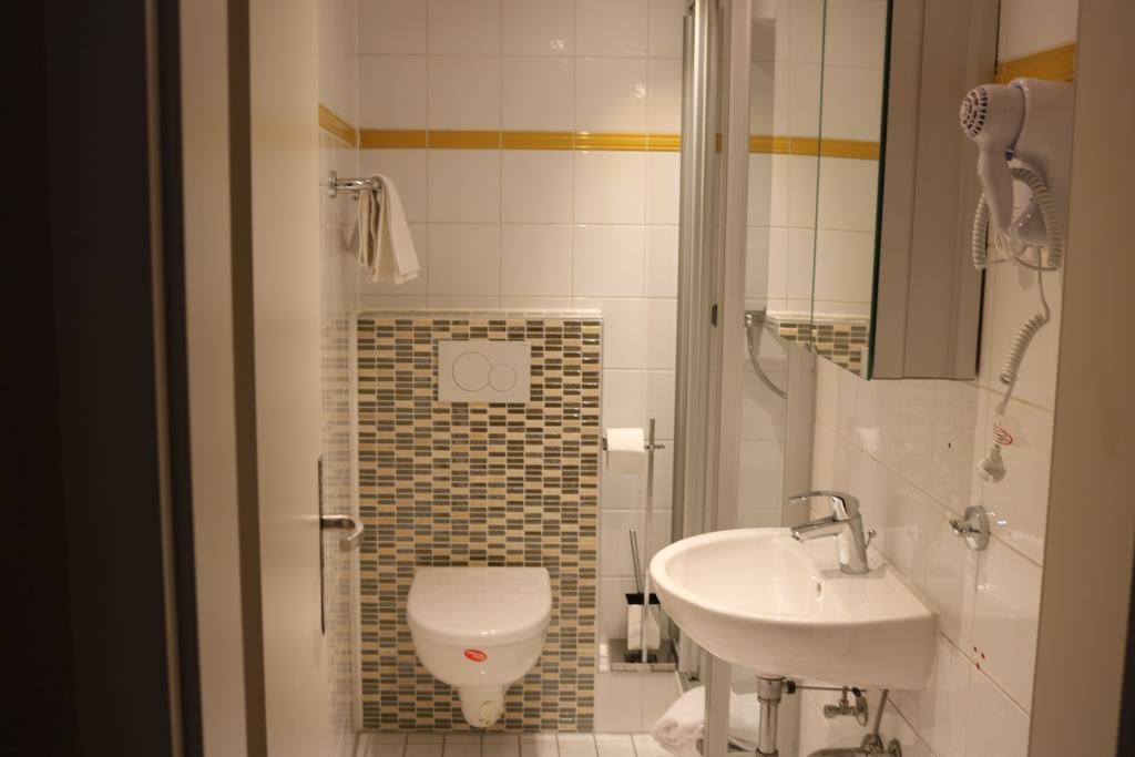Hotel Paris Düsseldorf Eksteriør bilde