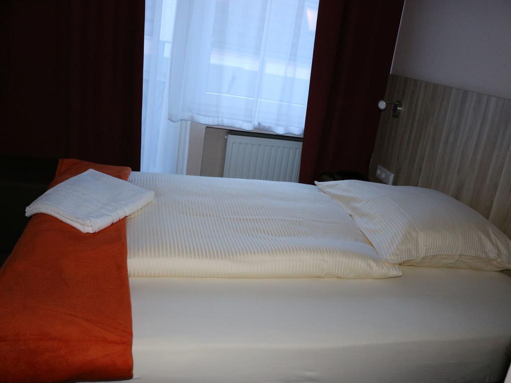Hotel Paris Düsseldorf Eksteriør bilde
